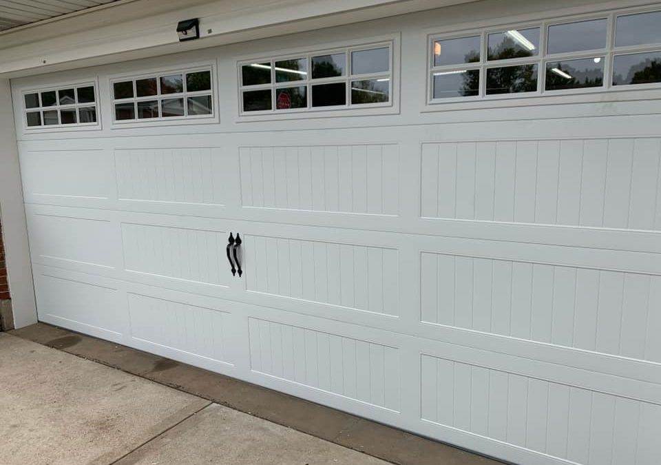 C.H.I. Stamped Carriage House Garage Door