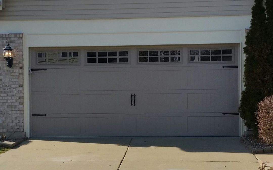 C.H.I Stamped Carriage House, Sandstone with Stockton Windows